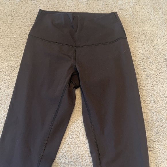 Lululemon Wunder Under Super High-Rise Tight *Full-On Luxtreme 25”
Black size 4 - Picture 3 of 9